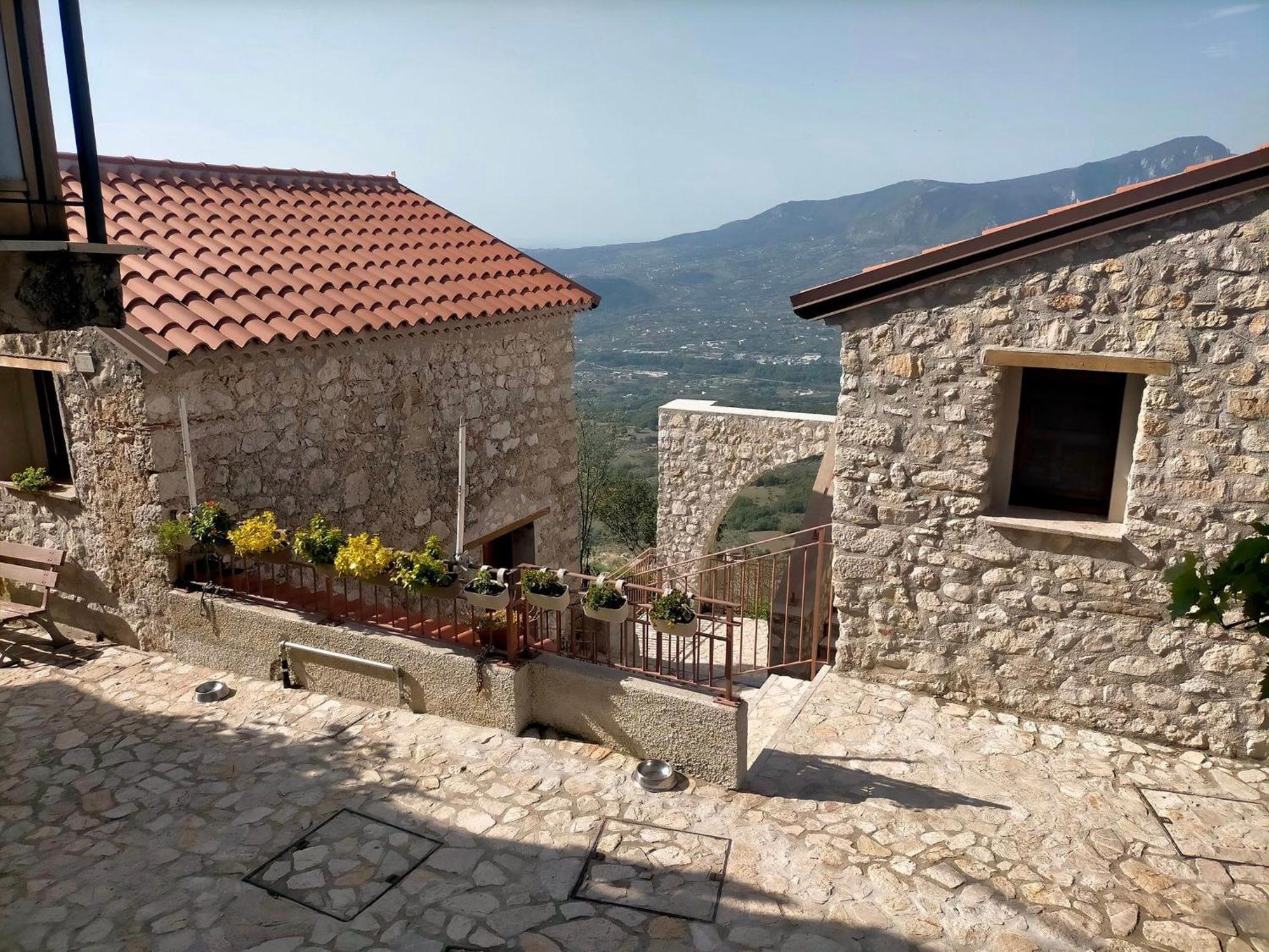 Il Borgo Dei Normanni Colliano Exterior foto
